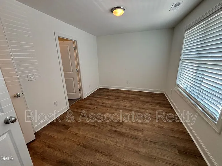 5710 Parker Pines Ct — Photo 63