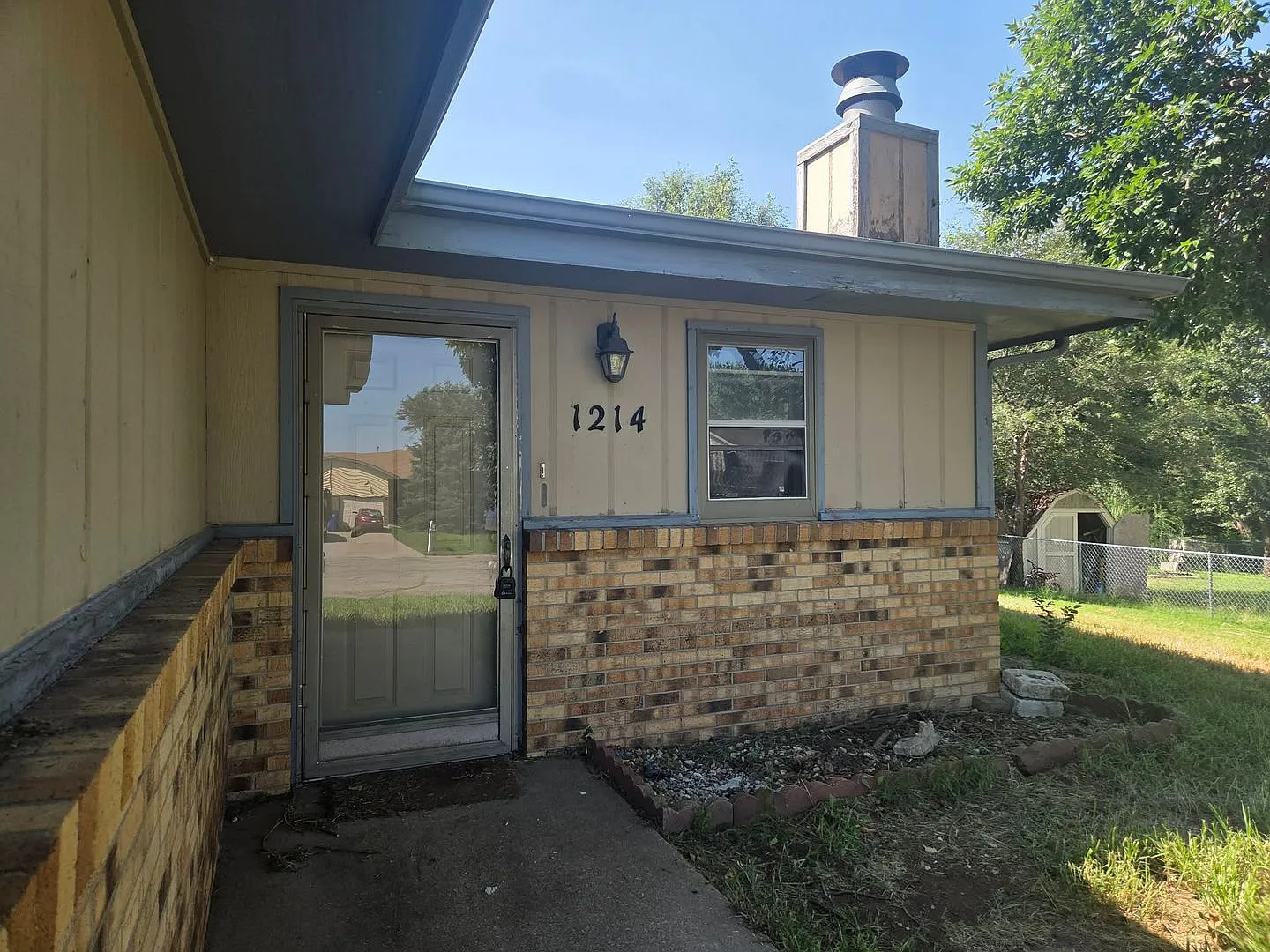1214 Bluestem Dr — Photo 2