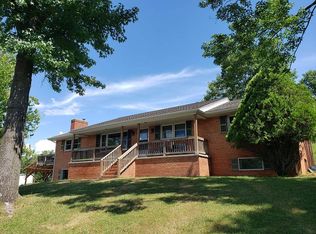 588 Brunswick Forge Rd, Troutville, VA 24175