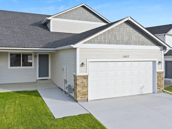 1607 Alyssaelaine Dr, Cheyenne, WY 82007