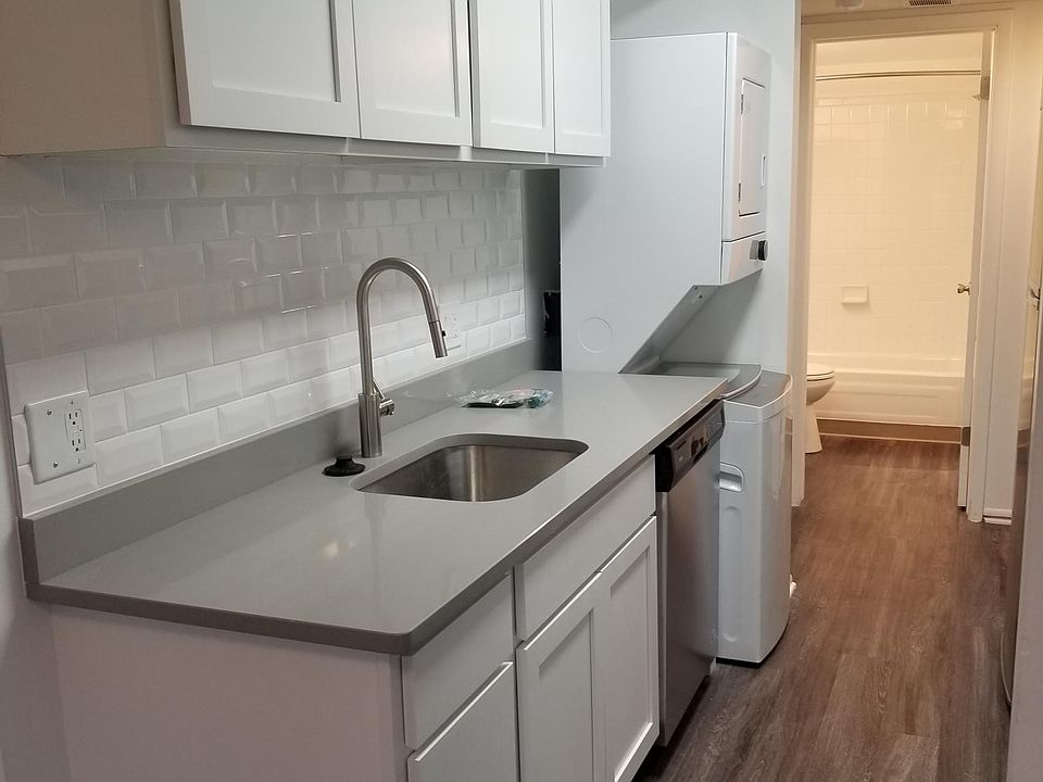 1st image of 1321 Natalie Ln APT 101