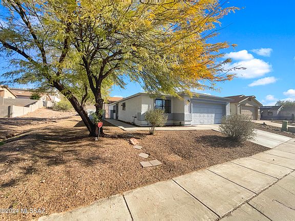 2nd image of 3136 W Alexanderwood Dr