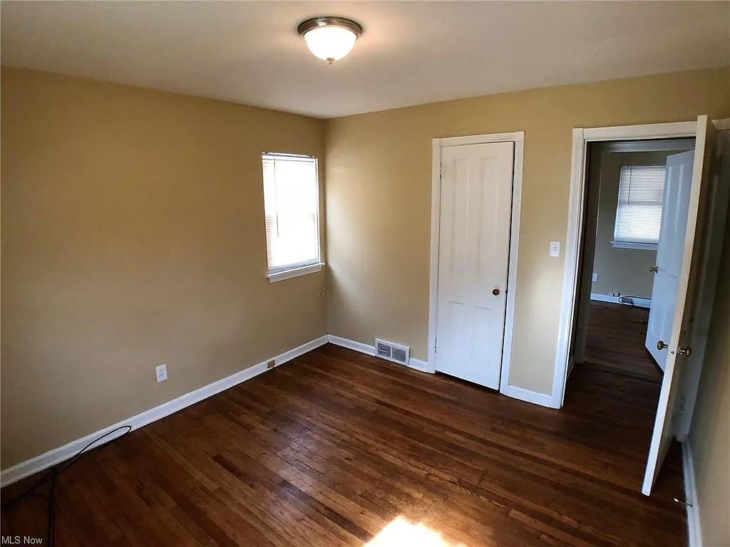 4 bed, 1184 sqft, $1,500 — Photo 4