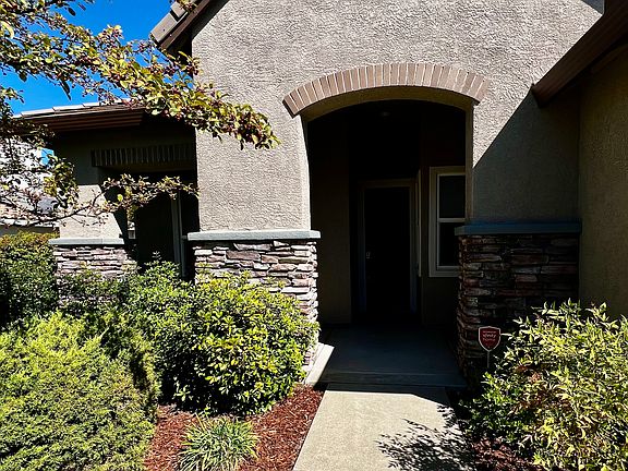 4th image of 8025 Damico Dr
