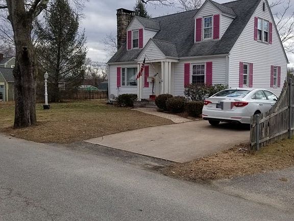 2nd image of 10 Overhill Dr