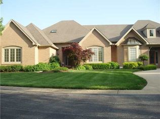 1723 Pathway Dr N, Greenwood, IN 46143