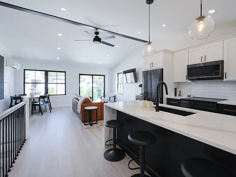 1369 Park Ave — Photo 6