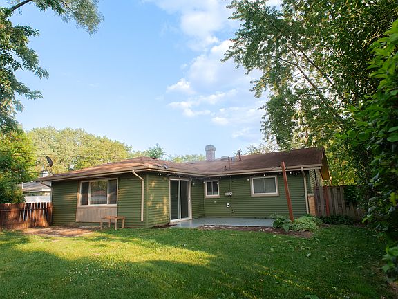 4th image of 530 Maywood Ln