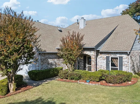 2911 E 82nd Pl, Tulsa, OK 74137