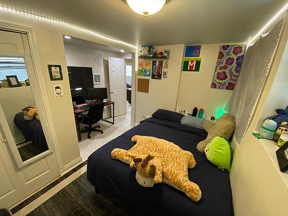 Bedroom #1