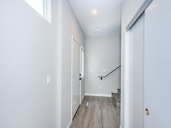 5th image of 4541-43 Idaho St #4543-B