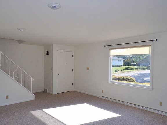 5th image of 2205 W Westport Rd #A