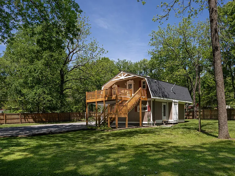 1106 Ogrady Dr — Photo 35