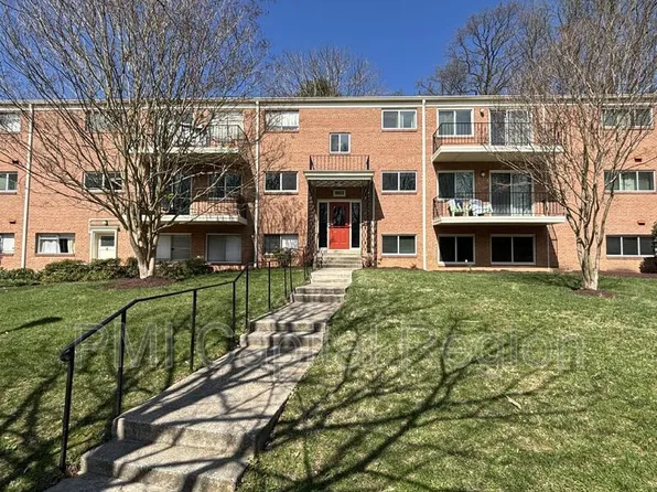 10620 Weymouth St, Bethesda, MD