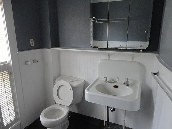 3rd image of 161 Main St #1