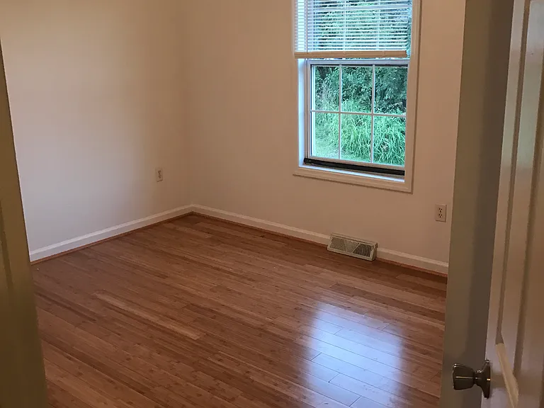 812 Barry Ct #1 — Photo 10