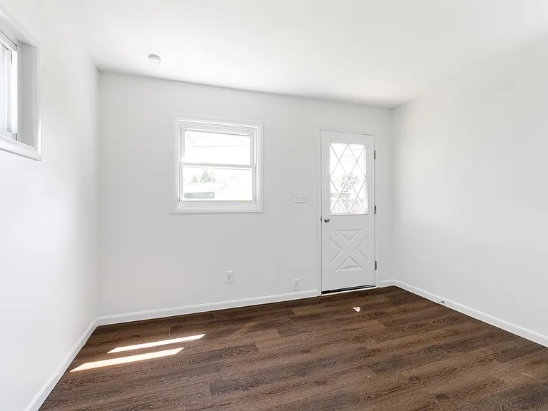 2857 Woodgrove Dr — Photo 10