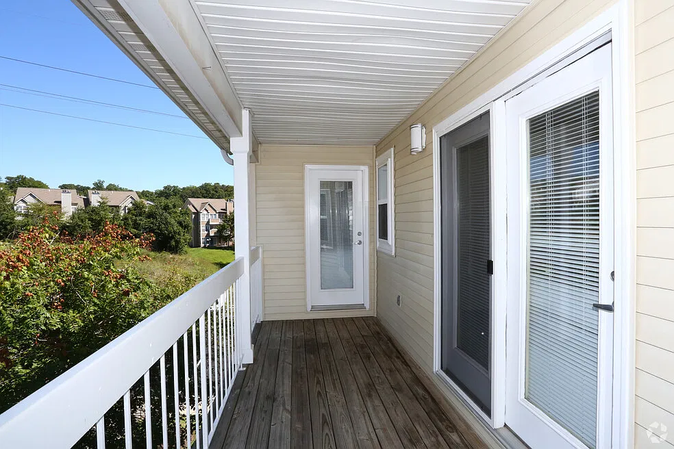 Orchard Club Apartments — Photo 4