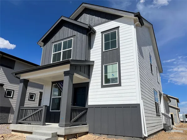 625 Cottonwood Avenue, Bennett, CO 80102