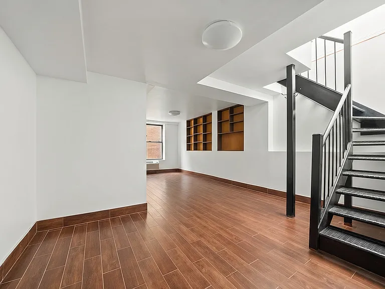 649 Washington Ave #1C — Photo 6