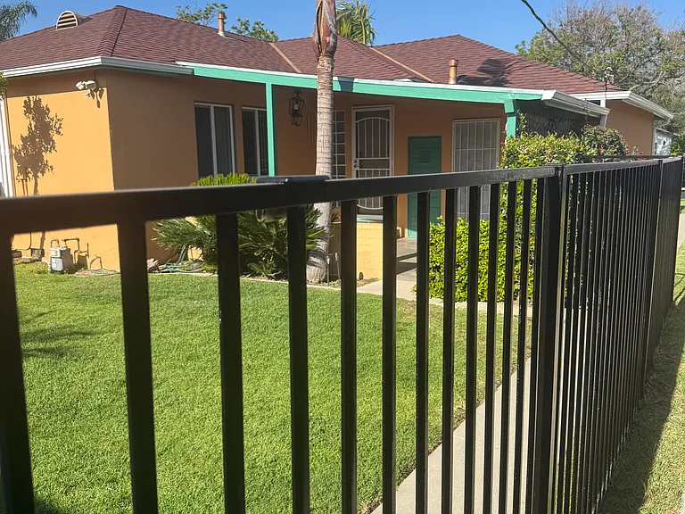 2519 N Lincoln St — Photo 16
