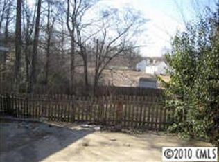 1308 Plumstead Rd, Charlotte, NC 28216