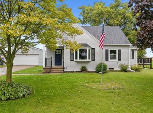 W3022 Tubbs Rd, Seymour, WI 54165