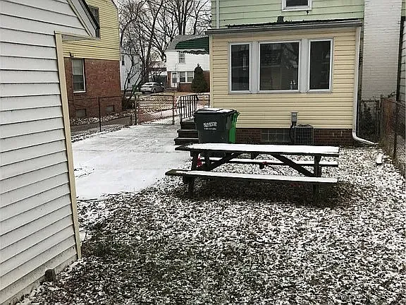 22010 S Lake Shore Blvd — Photo 3