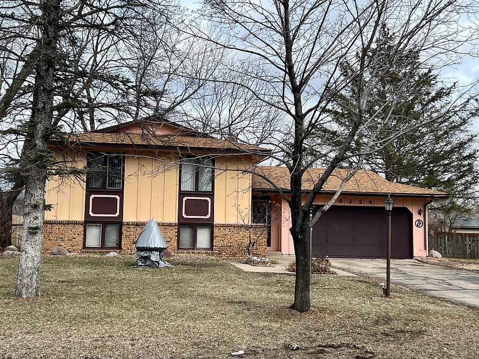 1st image of 16224 Glengary Ct W