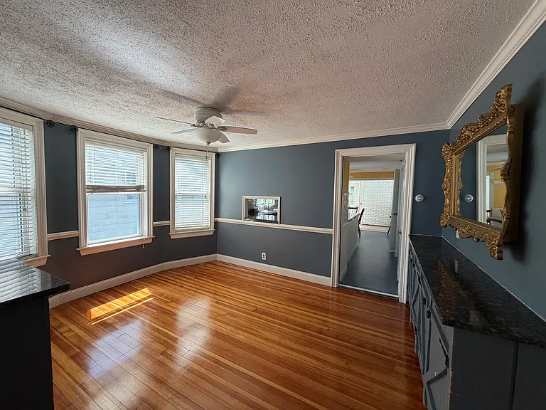 55 Clarendon Ave — Photo 20