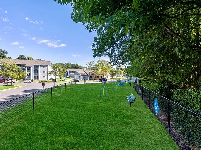 Woodbrook Apartment Homes — Photo 14