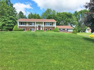 404 High Meadow Dr, New Castle, PA 16101