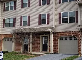 6395 Creekbend Dr, Mechanicsburg, PA 17050