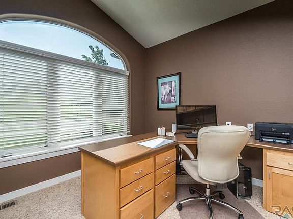 4th image of 6105 S Landau Cir