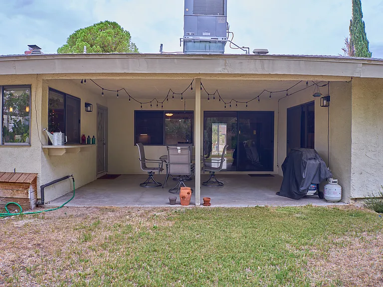 1012 Scott St — Photo 43