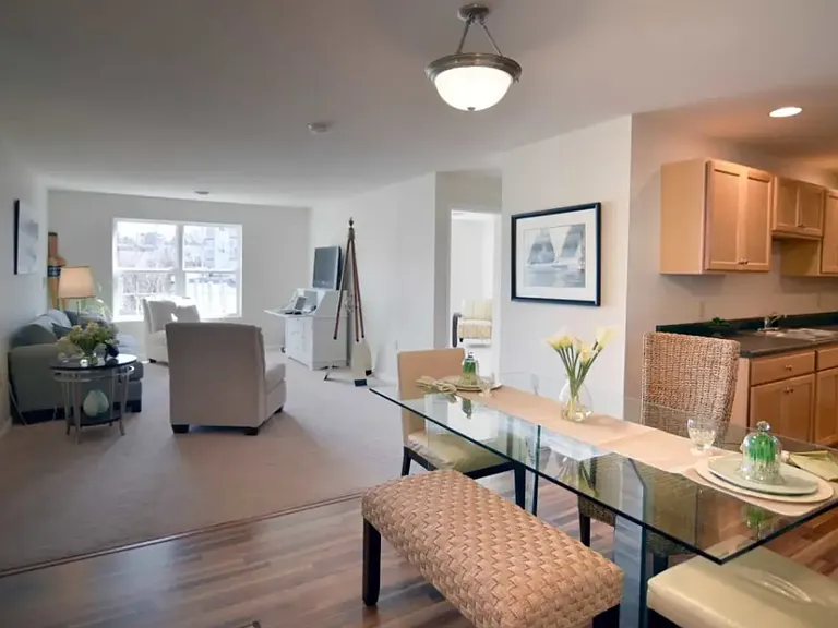 Iron Point Apartments — Photo 19