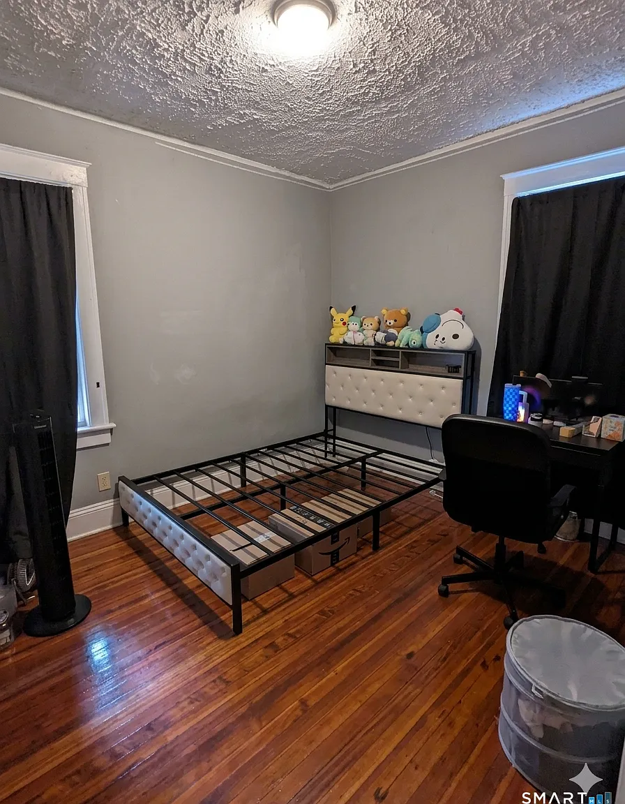 3 bed, 1.0 bath, 3450 sqft, $1,750 — Photo 4