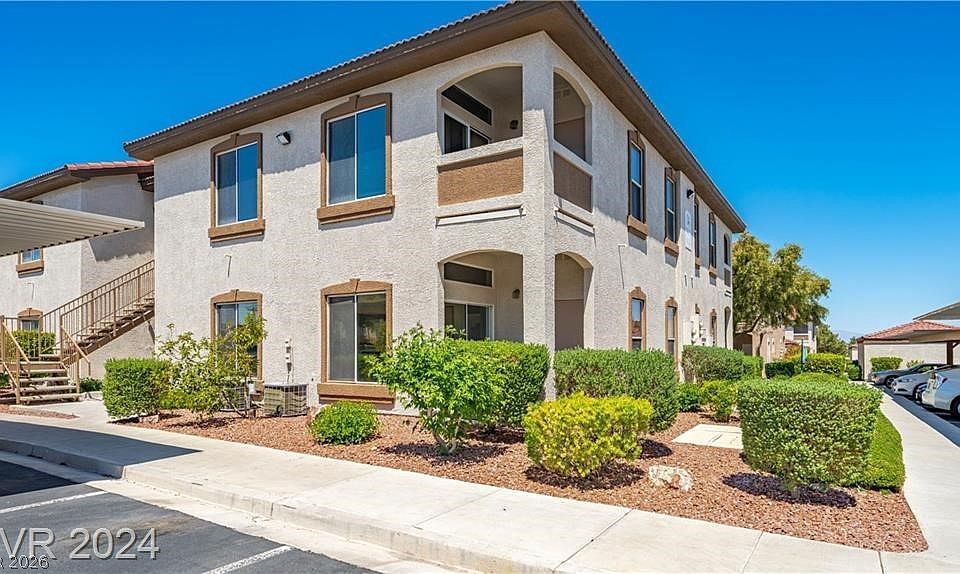 1st image of 2305 W Horizon Ridge Pkwy APT 1411