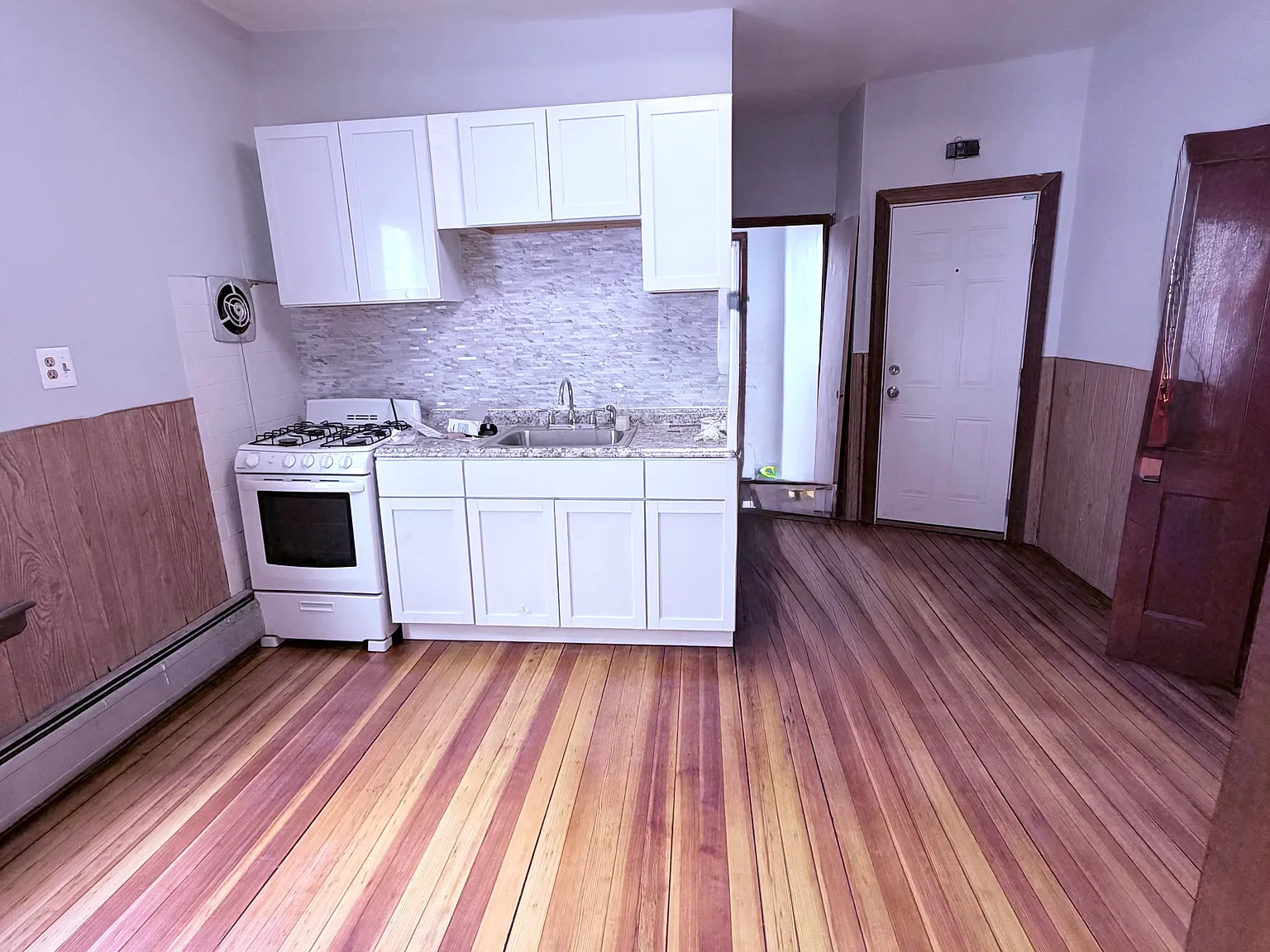 2 bed, $1,700 — Photo 4