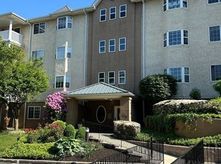 217 Paoli Pointe Dr, Paoli, PA 19301