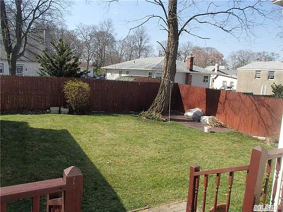 2nd image of 130 Underhill Ave