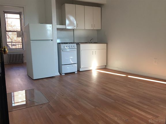 4th image of 172 E 112th St APT 3D