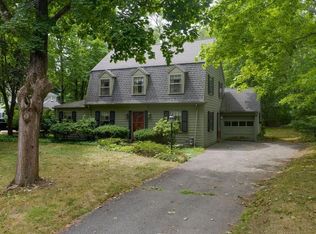 11 Wildon Rd, Wellesley, MA 02482