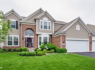 3528 Langston Ln, Carpentersville, IL 60110