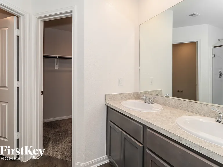 25621 Roy Rogers Rd — Photo 10
