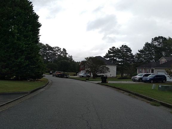 4th image of 60 Westwick Pl