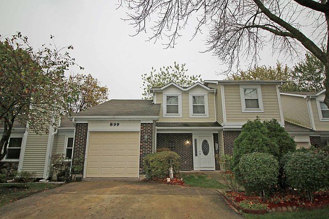 1st image of 899 Colony Lake Dr