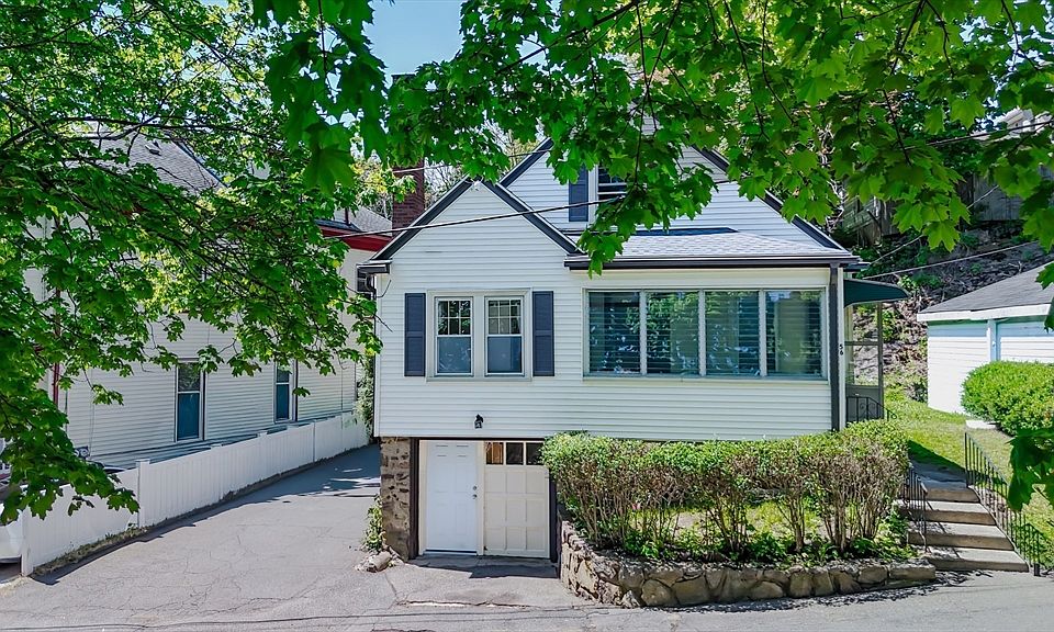 1st image of 56 Raddin Grove Ave