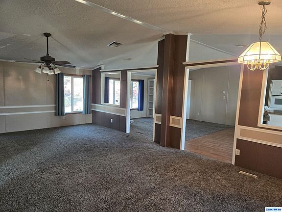 2nd image of 135 Sandalwood Ave