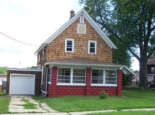 3718 Waukegan Rd, McHenry, IL 60050